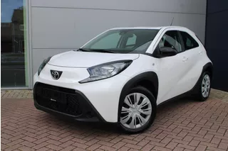 Toyota Aygo X 1.0 VVT-i S-CVT Automaat first Airco Camera Carplay Zeer mooi