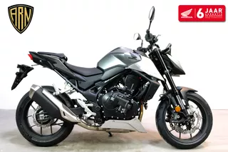 Honda CB 750 Hornet E-Clutch