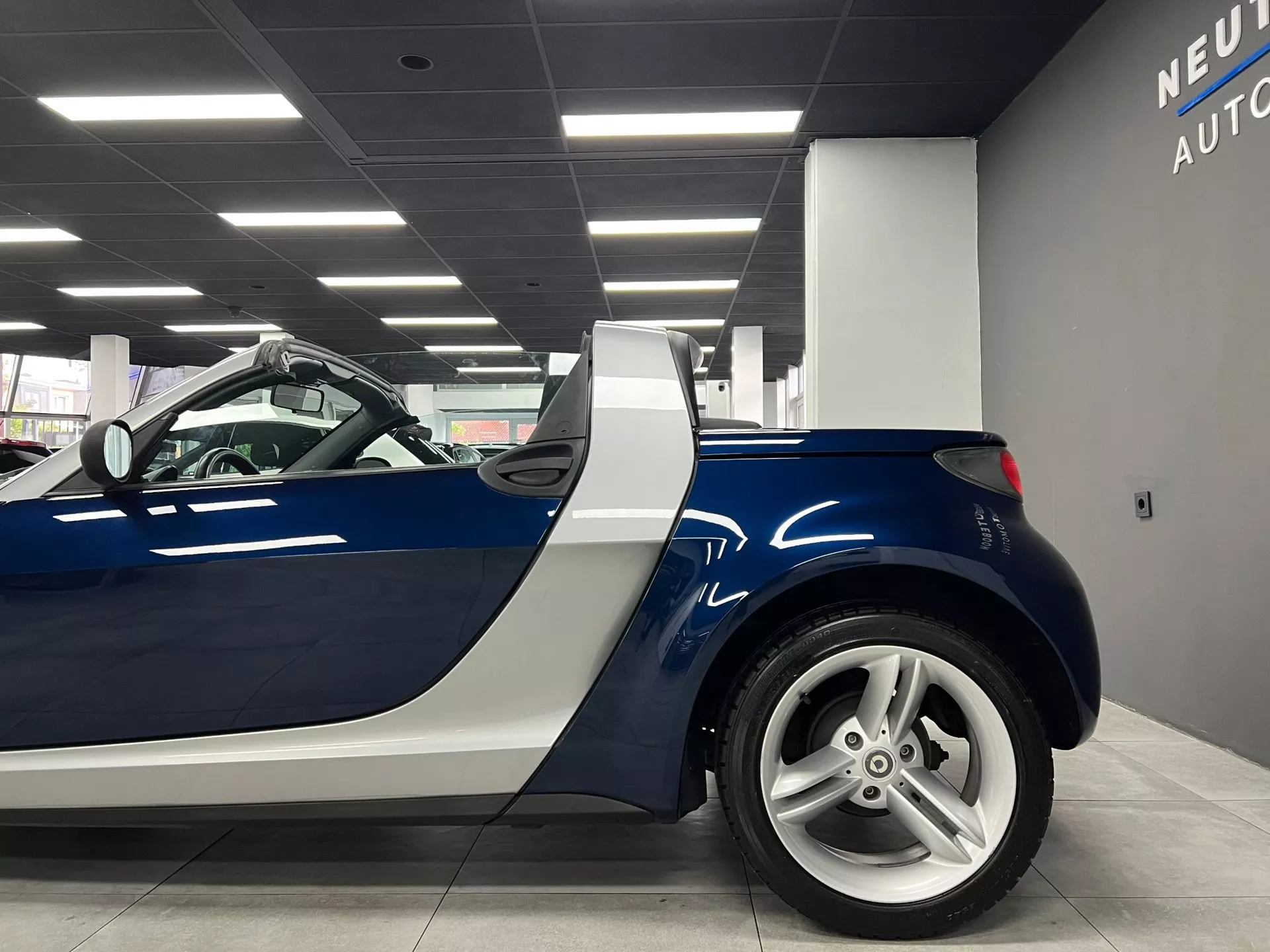 Smart-Roadster-0-7-Soft-Top-1ste-Eig-Dealer-onderhouden-12.webp