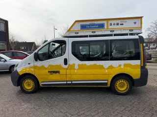 Opel Vivaro Combi 1.9DTi,Pers.Bus.Versnellingsbak,KAPOT