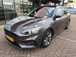 Ford Focus Wagon 1.0 EcoBoost Hybrid ST Line X Business / Panorama / virtuele cockpit