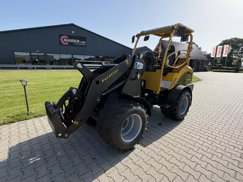 Eurotrac W13-F rops