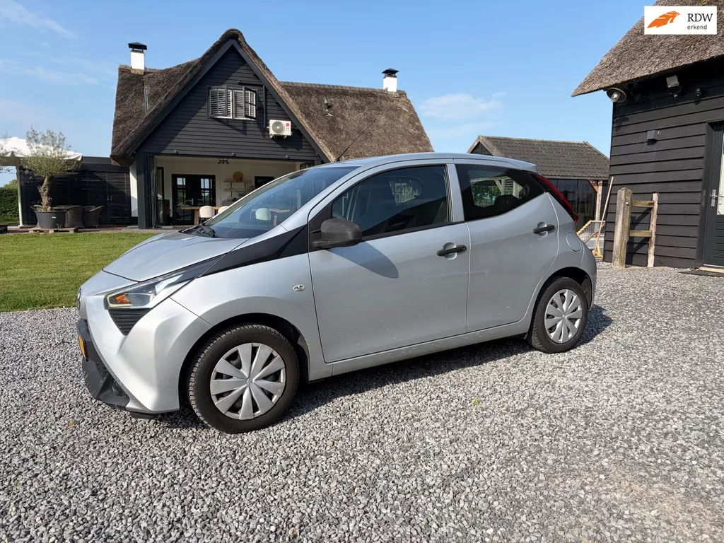 Toyota Aygo 1.0 VVT-i x-fun