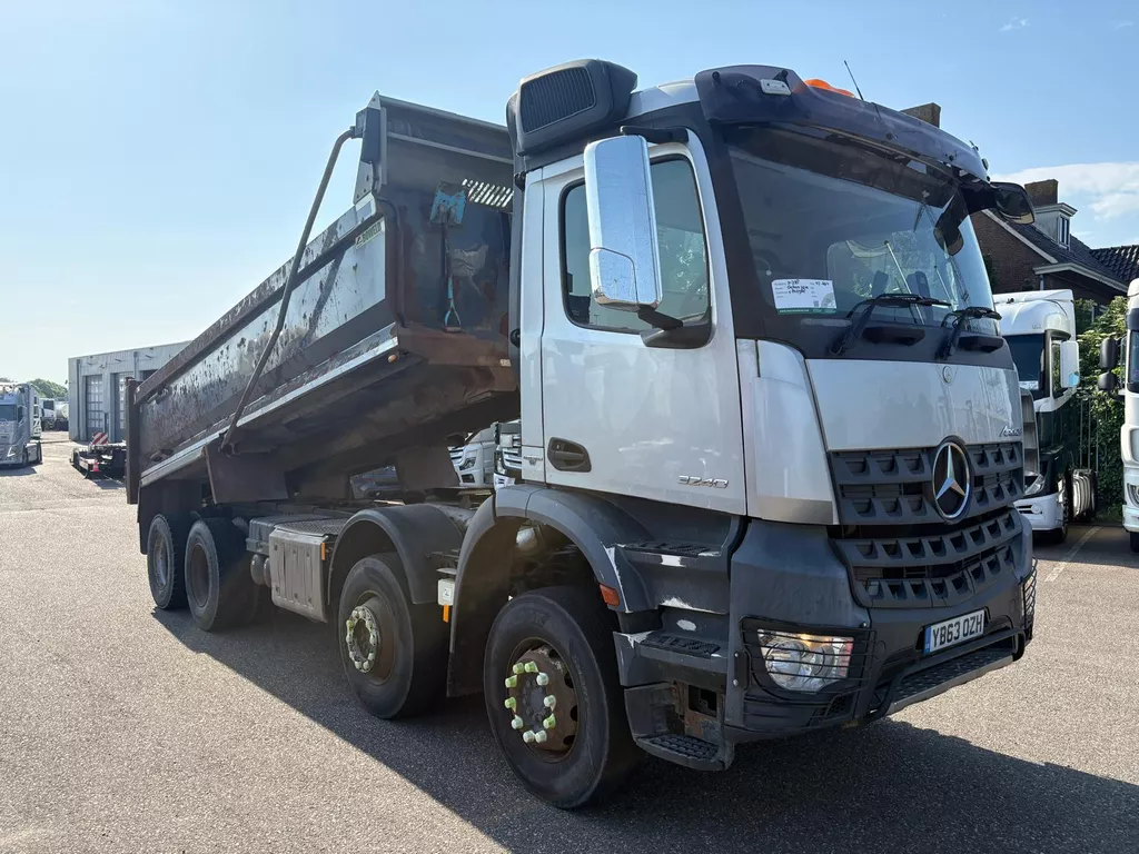 Mercedes-Benz Actros 3240 Arocs 8X4, 12 m3 RHD,Edbro Dumper full spring suspension,, voll blatt gefederd, hinten Mulde