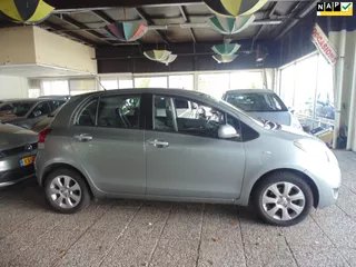 Toyota Yaris 1.3 VVTi Aspiration MET AIRCO TREKHAAK