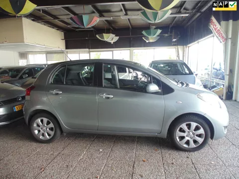 Toyota Yaris 1.3 VVTi Aspiration MET AIRCO TREKHAAK