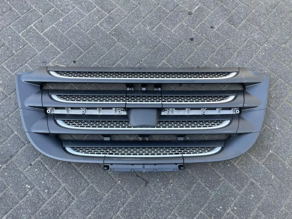 DAF 2048272 GRILLE