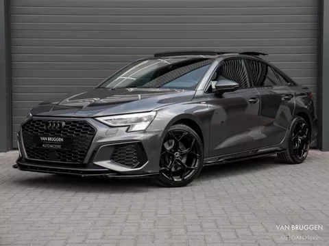 Audi A3 Limousine 35 TFSI S-Line Pano B&amp;O RS-Stoelen Sfeer Camera Keyless BTW