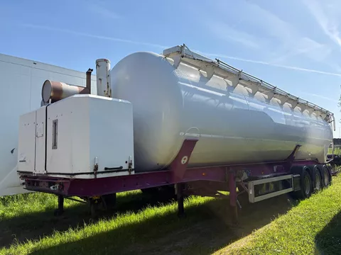Kip Feldbinder silo, 59 M3 Silo, dry Bulk Donkey engine blower JCB, clean tank
