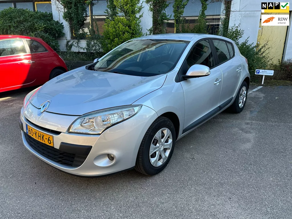 Renault M&eacute;gane 1.6 Expression / Cruise control / Climate control