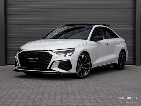 Audi A3 Limousine 35 TFSI S-Line Pano RS-Stoelen B&amp;O Sfeer Camera 19" E-Stoelen