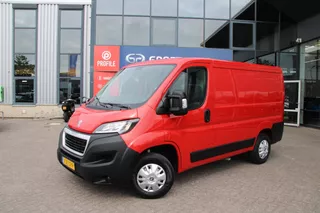 Peugeot Boxer 330 2.2 BlueHDi 120pk L1H1 Premium Airco Navi Camera Trekhaak BPM-vrij 1e eigenaar dealer onderhouden