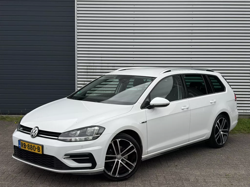 Volkswagen Golf Variant 1.6 TDI Highline Business R 7.5 / DSG / Virtual Cockpit / Adaptive Cruise / Dynaudio / 2017
