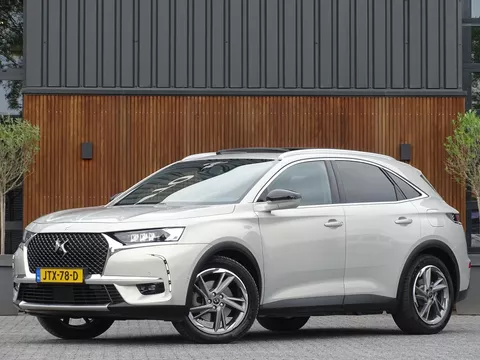 DS DS 7 Crossback E-Tense 224PK Hybrid / So Chic / massage / LED