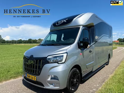 Renault Master T35 2.3 dCi 180 2 paards Nieuwstaat 1643km NAP