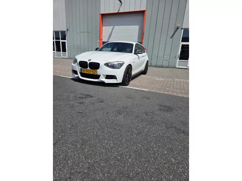 BMW 1-serie 114i EDE Business+ Navi M- Uitgevoerd Apk 05-27
