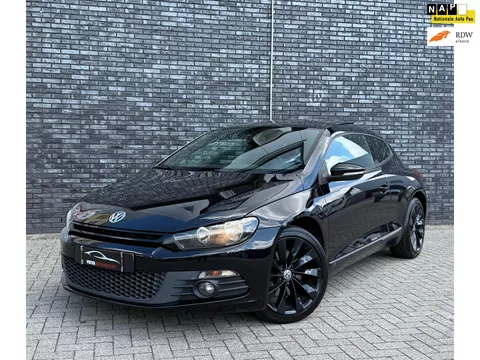 Volkswagen Scirocco 2.0 TSI Highline Plus Automaat|200pk|Pano|Cruise|PDC|Alcantara|+ Nieuwe APK