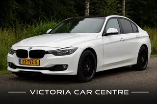 BMW 3 Serie 320i F30 - Automaat - Blikschade!