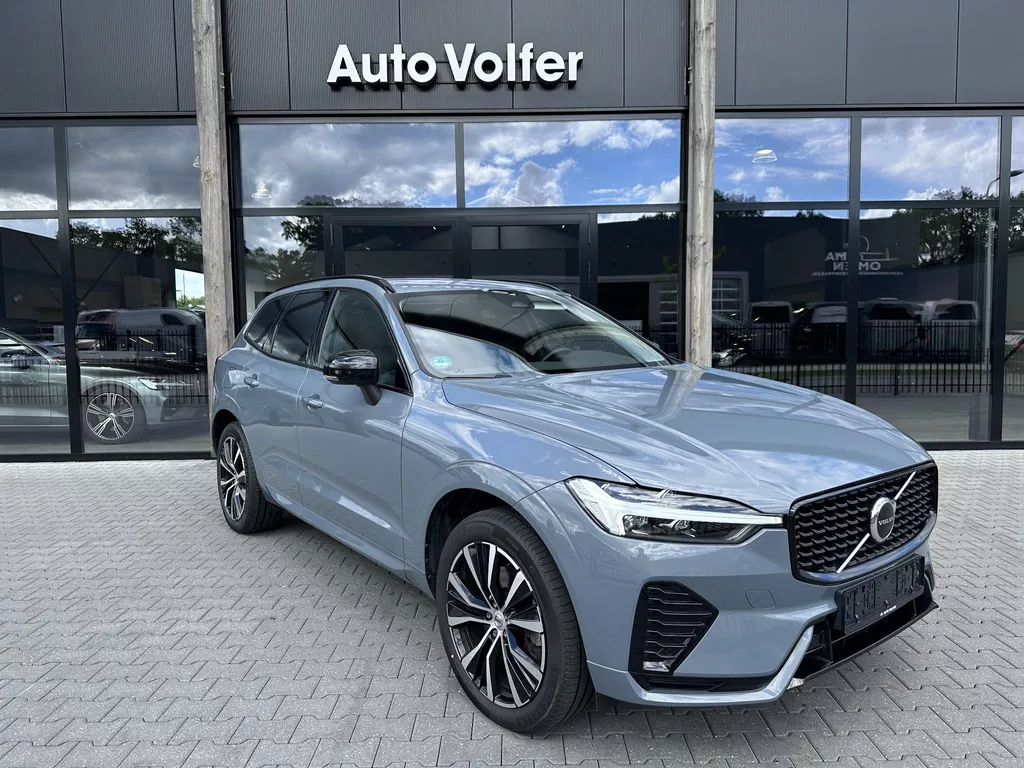 Volvo XC60 B4 Plus Dark ACC|Cam|leder|trekhaak