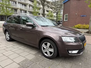 Skoda Octavia Combi 1.6 TDI Greenline Businessline NW APK