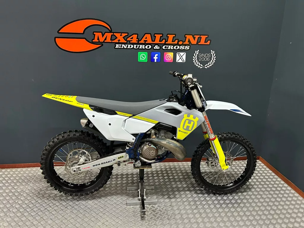 Husqvarna TC KTM 250 2023 TBi 2-takt Slechts 48 uur ! E-start ! No 250 350 450 SXF