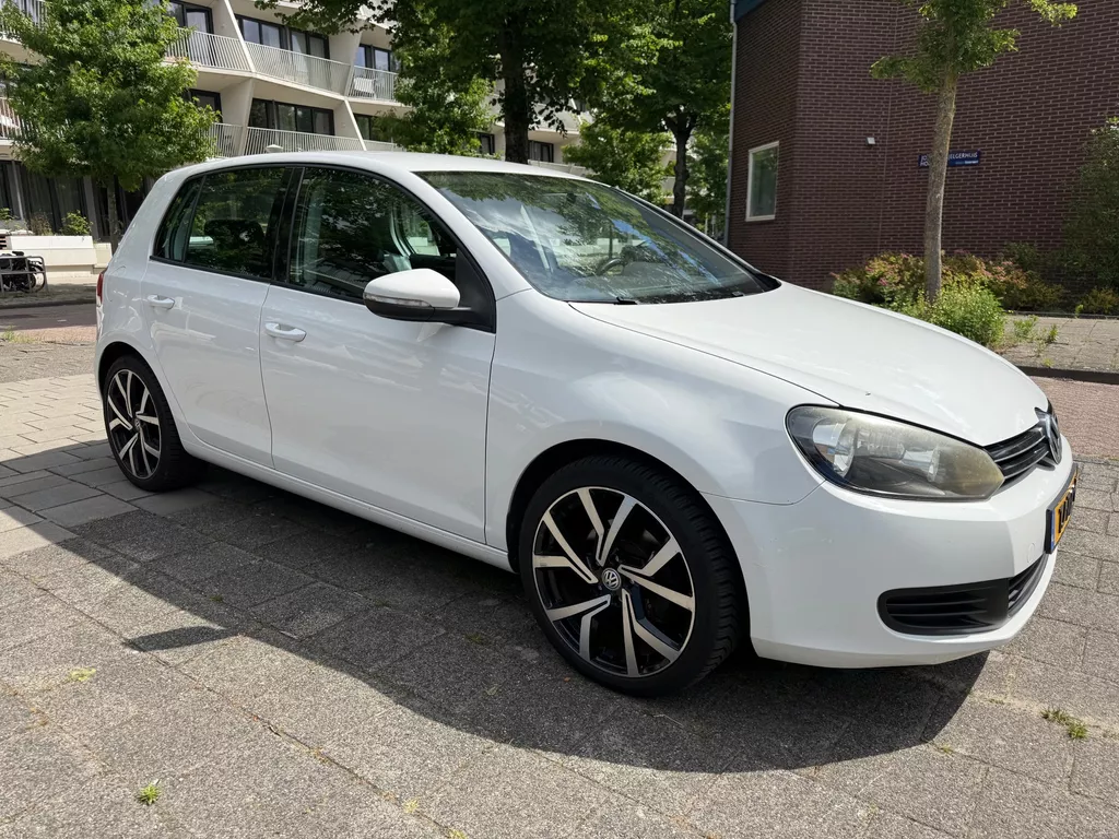 Volkswagen Golf 1.4 TSI Comfortline NW APK Snow White