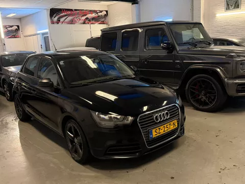 Audi A1 Sportback 1.6 TDI 5-Doors Automatic Clima