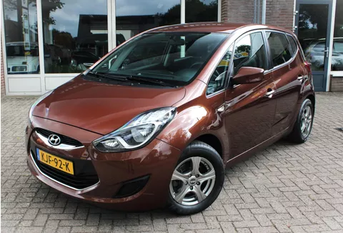 Hyundai ix20 1.6i Elektrische ramen V en A, Boordcomputer, Multifunctioneel stuurwiel, 15" LMV