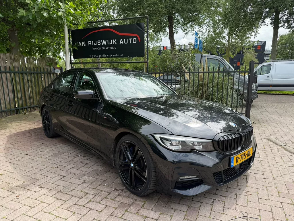 BMW 3-serie 330d Business Edition &euro;17390NETTO M-Sport Leder Xenon