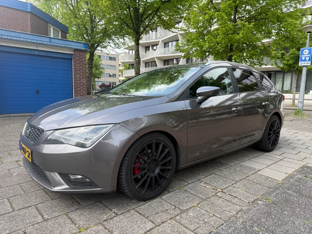 Seat Leon 1.6 TDI Style Ecomotive Cruise Climate
