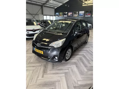 Toyota Verso-S 1.3 VVT-i Aspiration