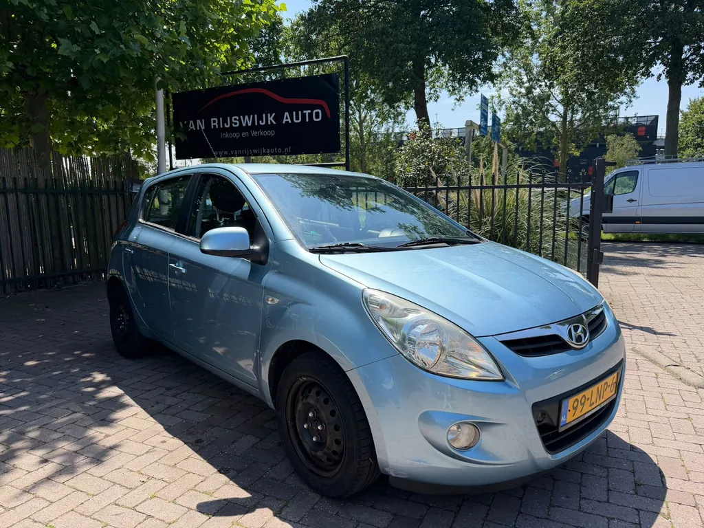 Hyundai I20 1.4i DynamicVersion 5Drs Airco Elec-ram