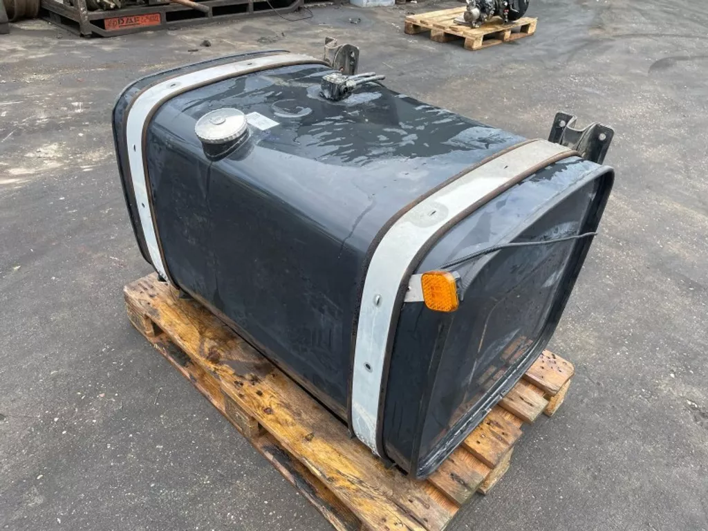 MAN 81.12201-5814 STALEN BRANDSTOFTANK 400 LTR