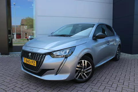 Peugeot 208 1.2 PureTech Style Airco Navi Camera Carplay Dealer onderhouden