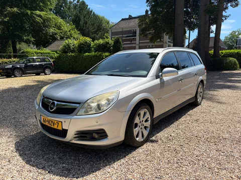 Opel Vectra Wagon 1.8-16V Executive Airco Apk