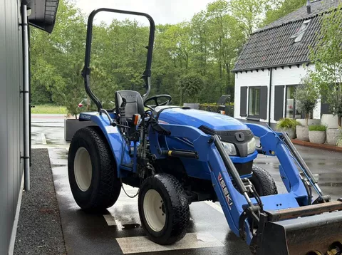 Iseki Iseki TLE 3400 trekker incl. bak en vork 2013