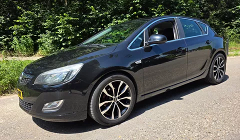 Opel Astra 1.4 Turbo Sport - Xenon - Automaat - Alpine -
