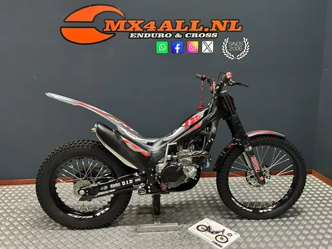Honda Montesa Cota 301 RR Factory Nieuw !! Veel extra specialparts !!