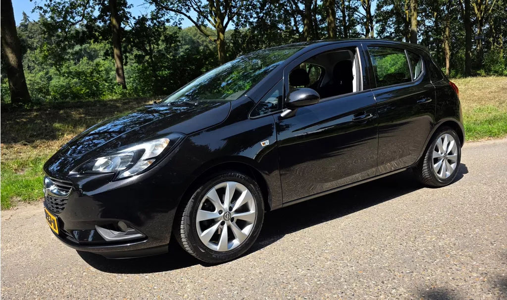 Opel Corsa 1.4 Favourite - NL Auto - 2e Eigenaar - 5 Deurs
