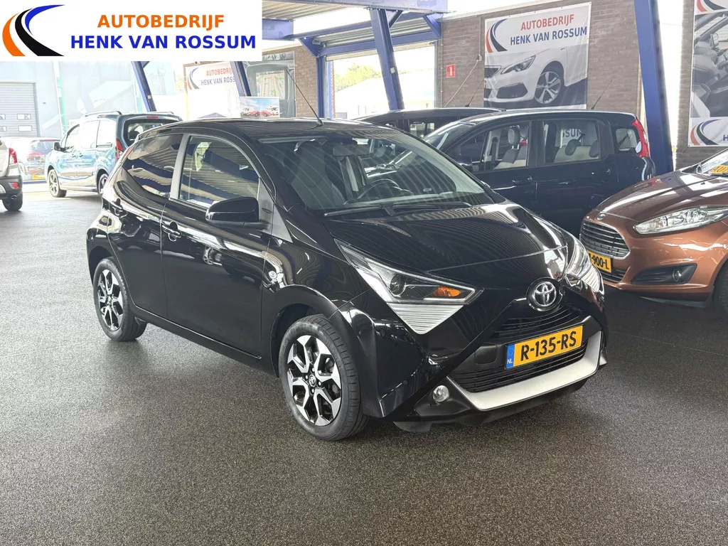 Toyota Aygo 1.0 VVT-i x-joy Climate-control | Carplay | Camera | Cruise | stoelverwarming.