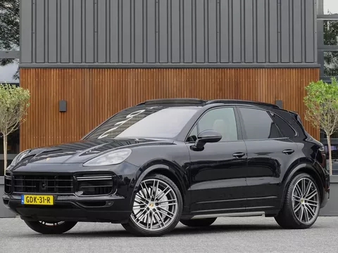 Porsche Cayenne 4.0 Turbo V8 549PK Sport Design / Carbon / PDLS+ / Keramische re
