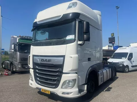 DAF XF480 only 4222.47 km!!Superscpace,cab,SSC,Toplights, NL Truck