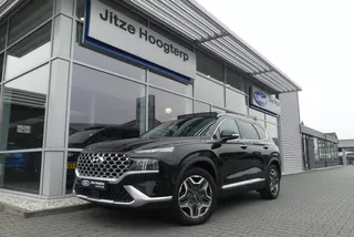Hyundai Santa Fe 1.6 T-GDI PHEV Premium Plus Sky 7p. WEGKL. TREKHAAK (1.350KG), PANO, HUD, 360&deg; CAMERA, MEMORY, WINTER PACK, ADAPT. CRUISE, CLIMA, NAVI, PDC V&amp;A, APPLE CARPLAY/ANDROID AUTO, BLIS, KEYLESS, KRELL, ELEKT. ACHTERKLEP, ELEKT. PASSAGIERSSTOEL, 90.905KM