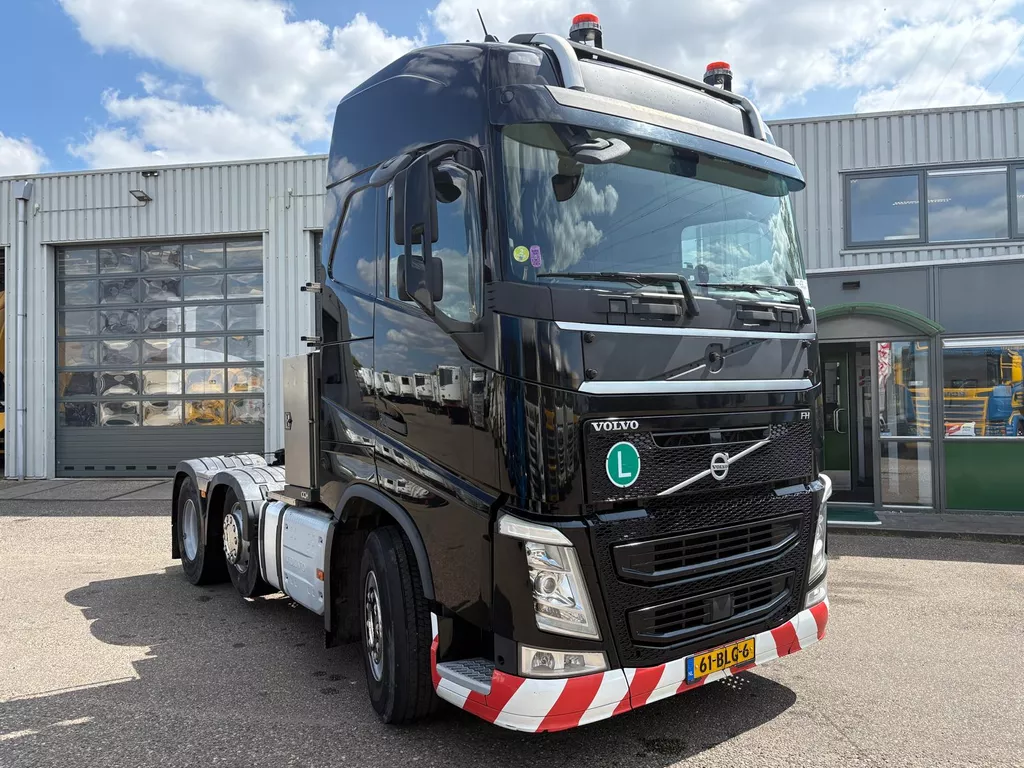 Volvo FH 500 6 x 2, I parc Cool