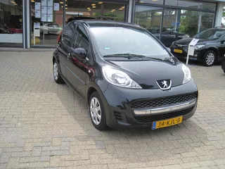 Peugeot 107 1.0-12V Sublime