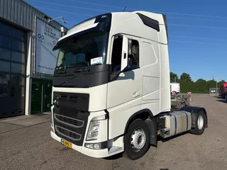 Volvo FH 460 ADR 70 % tyres 2 x Tank I parc cool
