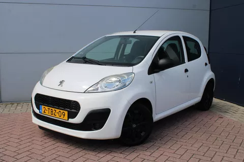 Peugeot 107 1.0 Access Accent 5-drs Airco met nieuwe APK, Zeer mooi