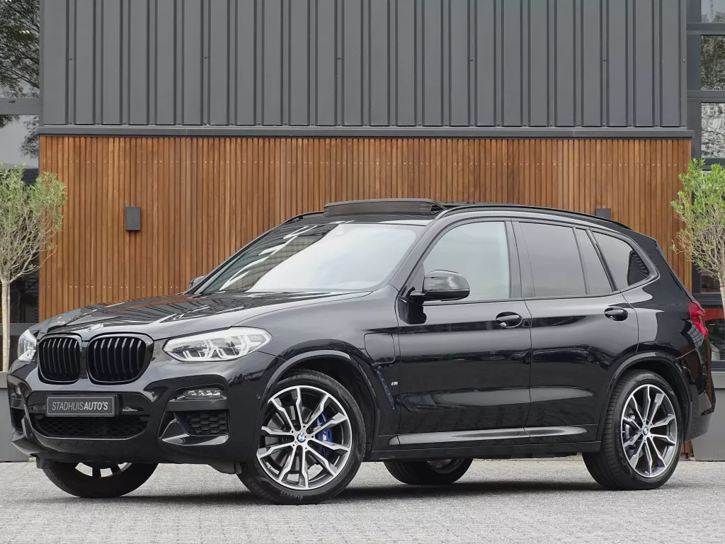 BMW X3 30e 292PK X-Drive M-Sport / pano / head-up / BTW