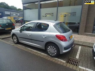 Peugeot 207 1.4 VTi Sublime 5 DEURS 2009 MET AIRCO APK 08-2027