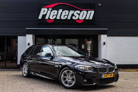BMW 5-serie Touring 520i M-Pakket NAP ORIGINEEL NL TREKHAAK